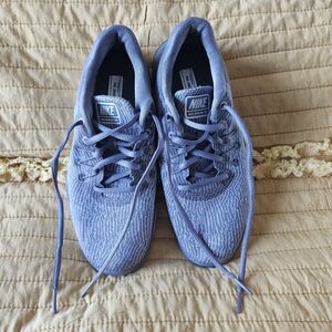 Nike Women's Flex Supreme Training Shoe Tr6